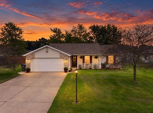 103 N Rebecca St, Claypool, IN 46510