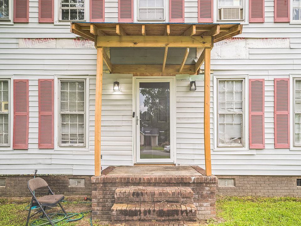 1st image of 2504 Lancaster Rd NW