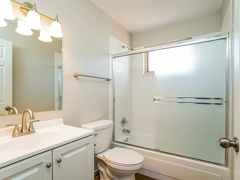 1038 Nolte Dr W — Photo 12