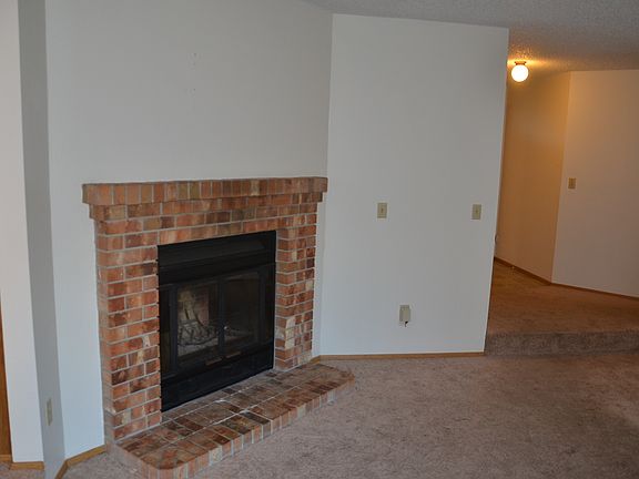 5th image of 7409 S Cushman Ave