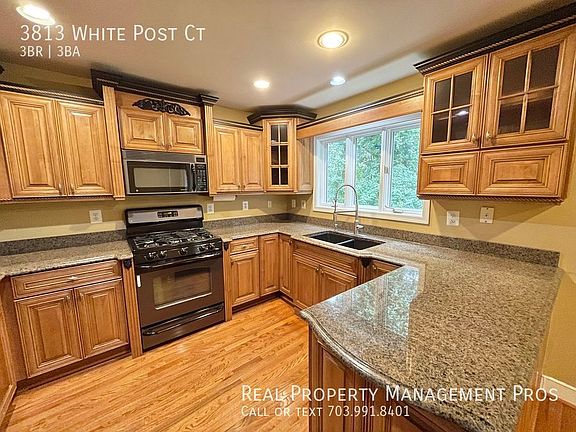 3rd image of 3813 White Post Ct