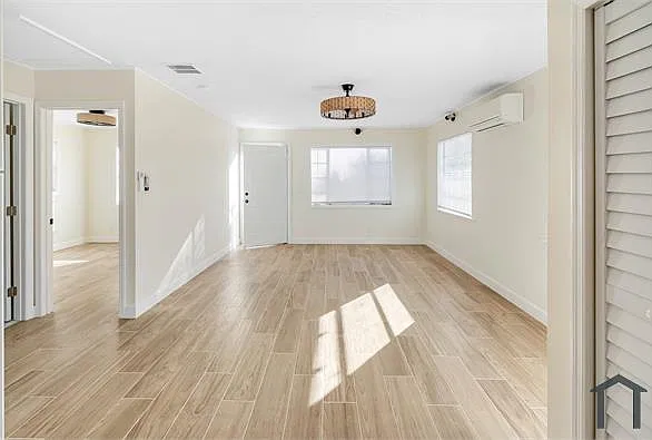 2 bed, $1,700 — Photo 3