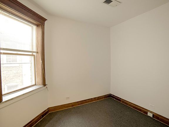 5th image of 2316 W Superior St #3