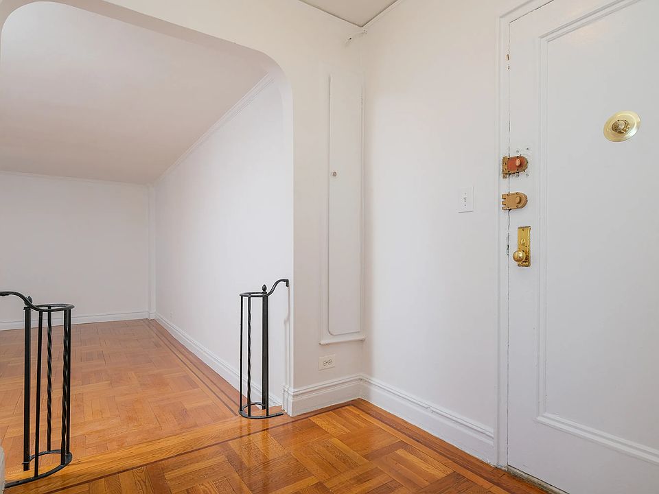1st image of 2962 Decatur Ave APT 1G