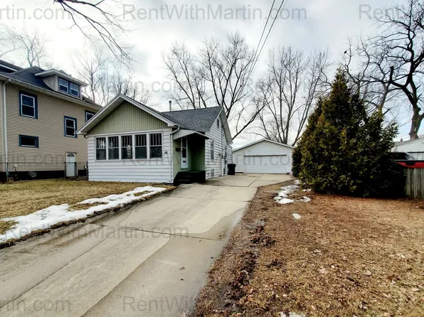 229 Linden Ave, Waterloo, IA 50703