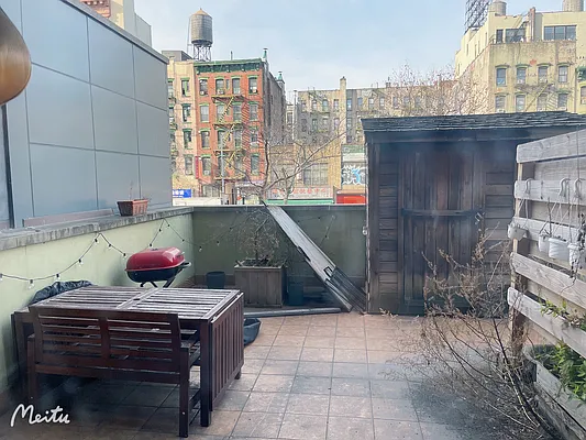 Rented by Century 21 New Golden Age Realty | media 8