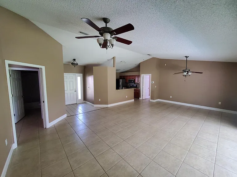 3236 Crystal Lakes Ct — Photo 14