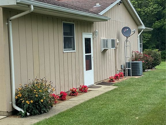 3rd image of 4404 Mary Todd Rd