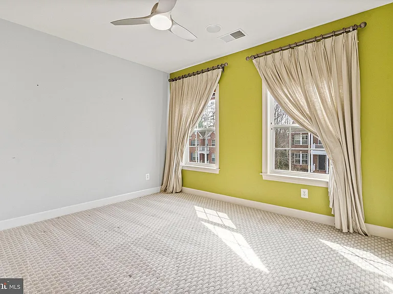 4561 Rona Pl — Photo 38