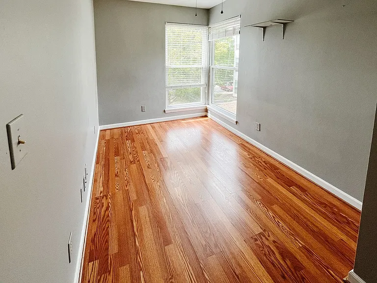 1440F Seneca Dr — Photo 4