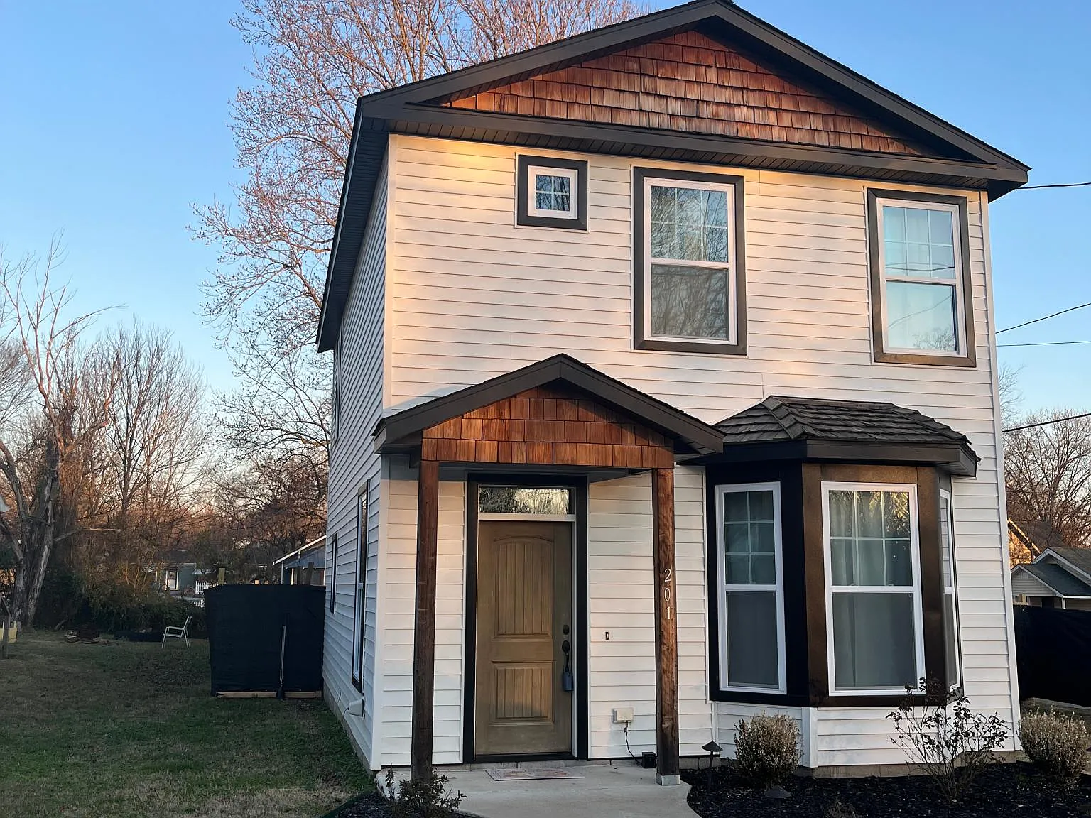 3 bed, 2.5 bath, 1350 sqft, $1,500 — Photo 2