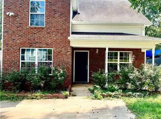 186 Grady St, Griffin, GA 30223