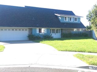 17271 Roseleaf Ave, Tustin, CA 92780