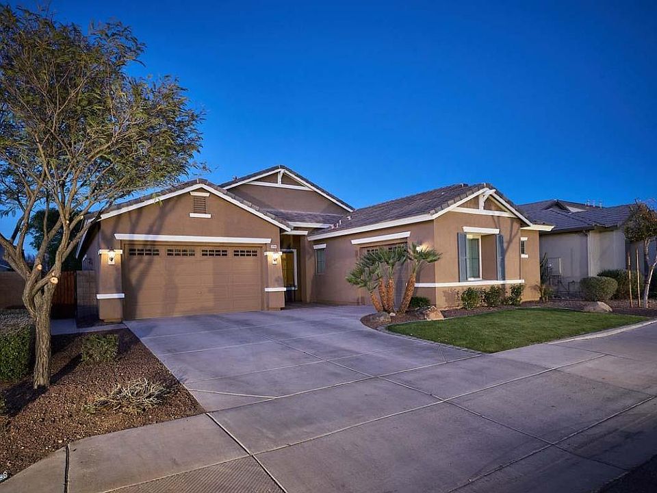 1st image of 1564 E Grand Canyon Dr