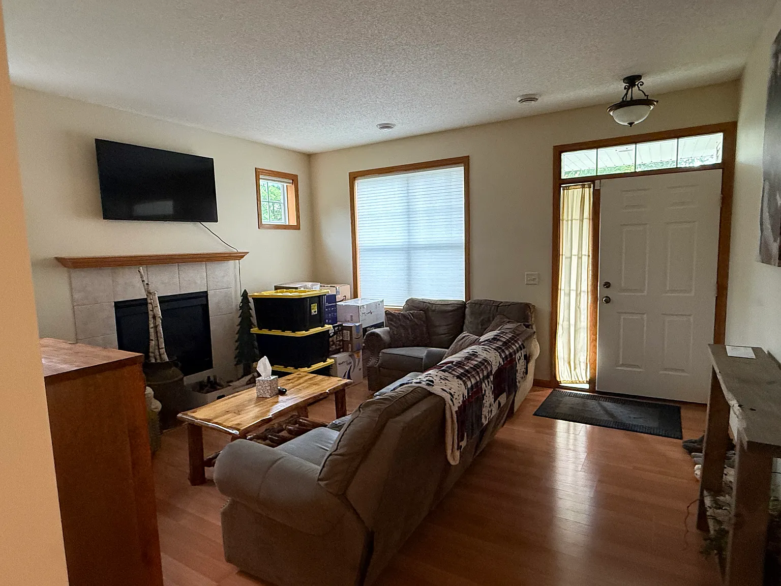 2 Bed/3 Bath Townhome in Northfield — Photo 3