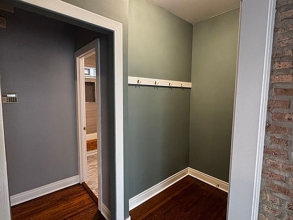 4th image of 7031 N Sheridan Rd APT 2E