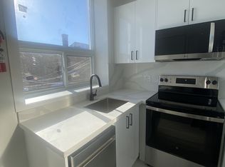 1359 Davenport Rd #102, Toronto, ON M6H2H5