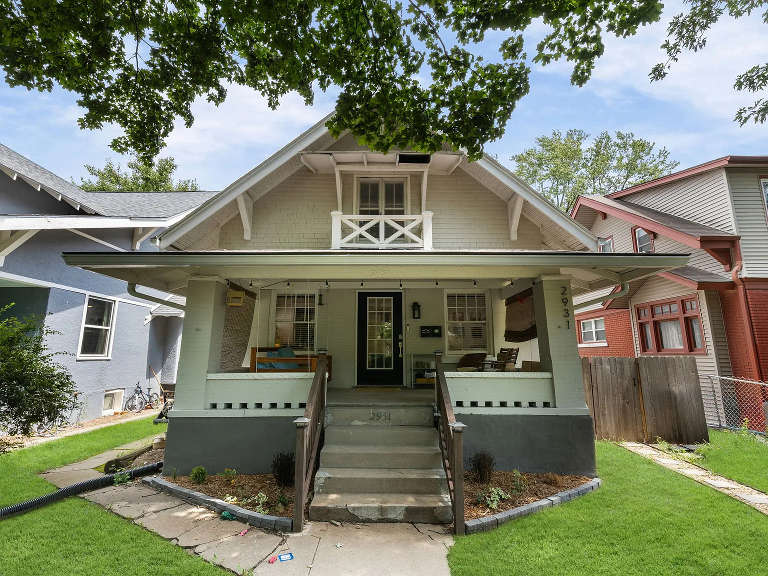 3 bed, 1900 sqft, $2,600 — Photo 1
