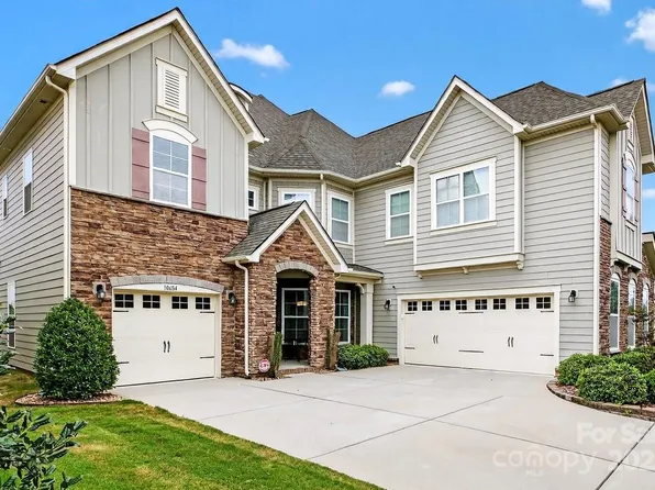 10684 Skipping Rock Ln NW, Concord, NC 28027