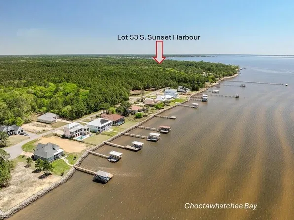 53 S Sunset Harbour, Freeport, FL 32439