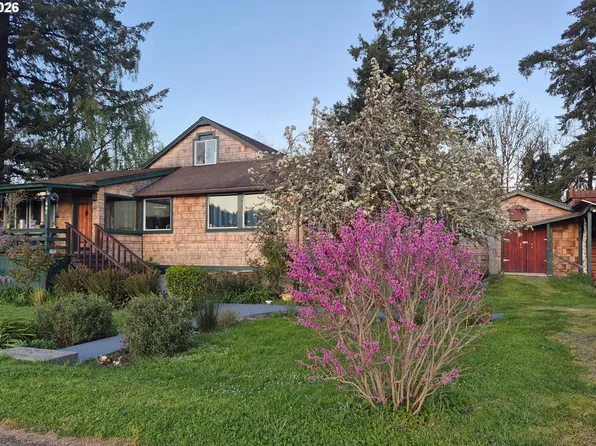 397 Reedsford Rd, Myrtle Point, OR 97458