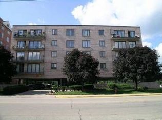 1660 E Thacker St APT 2A, Des Plaines, IL 60016