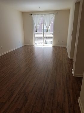 1st image of 301 Crescent Ct APT 3112