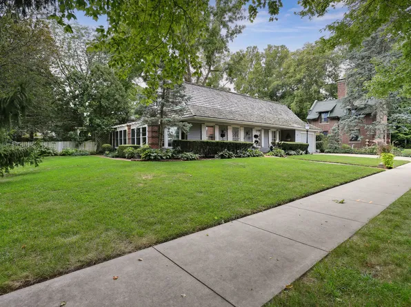 809 W Park Ave, Champaign, IL 61820