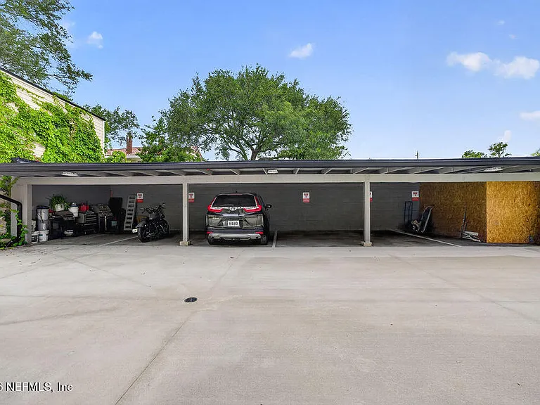 2247 Riverside Ave #3 — Photo 19