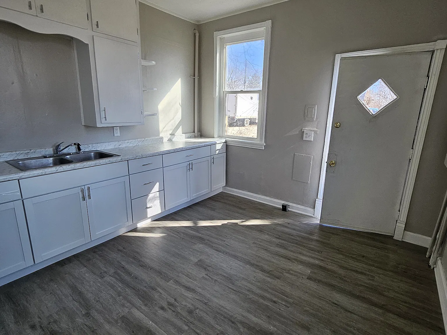 4 bed, 1750 sqft, $1,500 — Photo 4