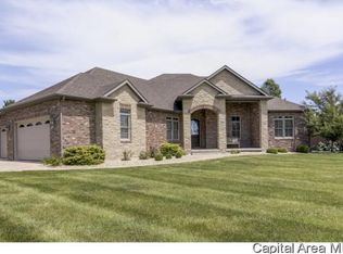 4404 Foxhall Ln, Springfield, IL 62711