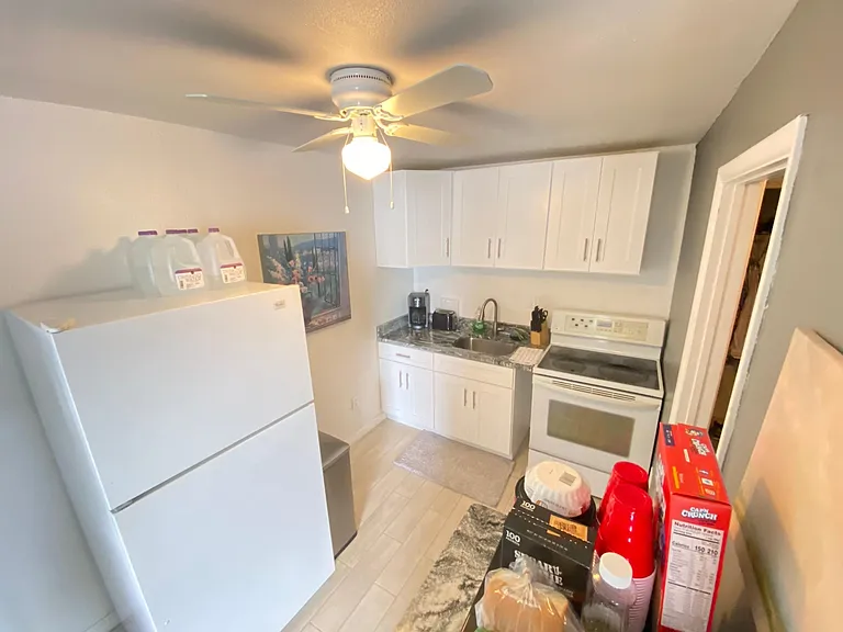 3013 W Union St — Photo 3