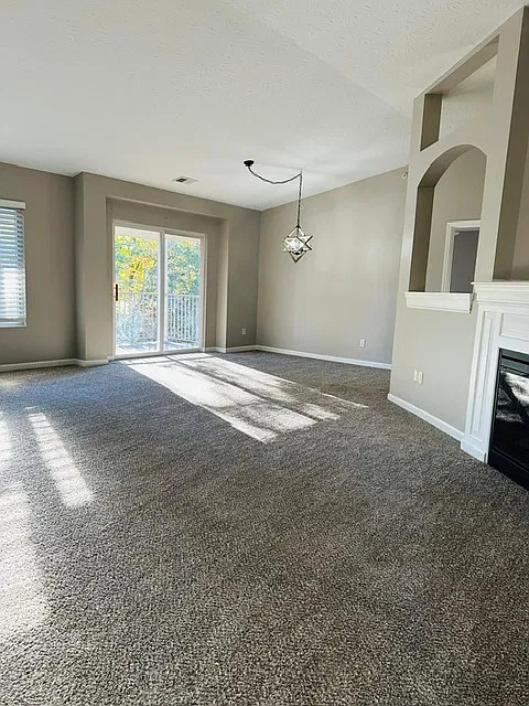 2 bed, 1536 sqft, $1,950 — Photo 2