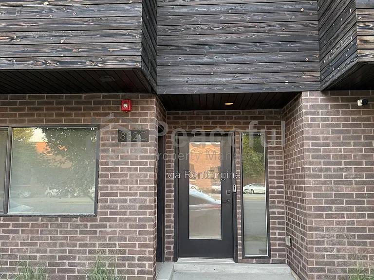 832 S West Temple St — Photo 2