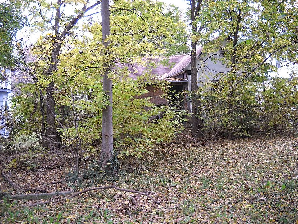 2nd image of 308 W 4th St