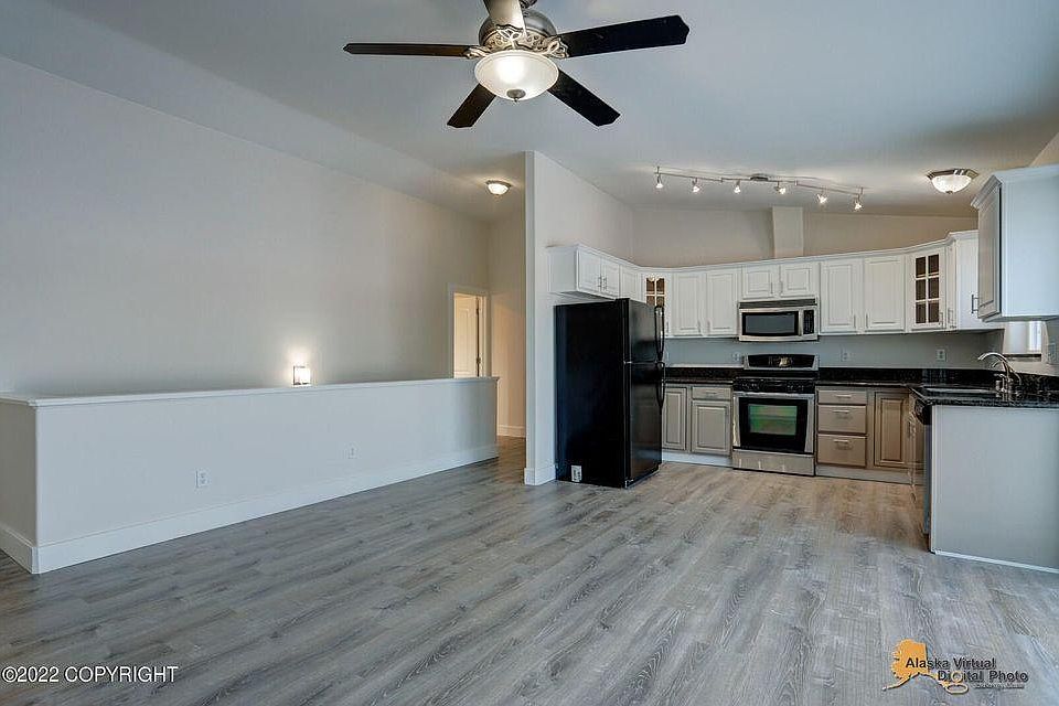 2nd image of 15262 W Tanya May Ln #3B