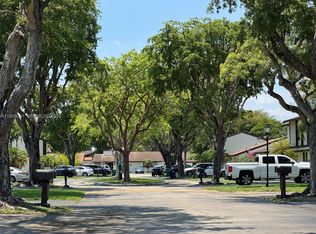 12721 SW 68th Ter, Miami, FL 33183