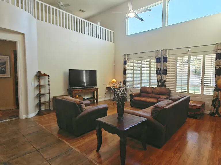 418 E Horseshoe Dr — Photo 14