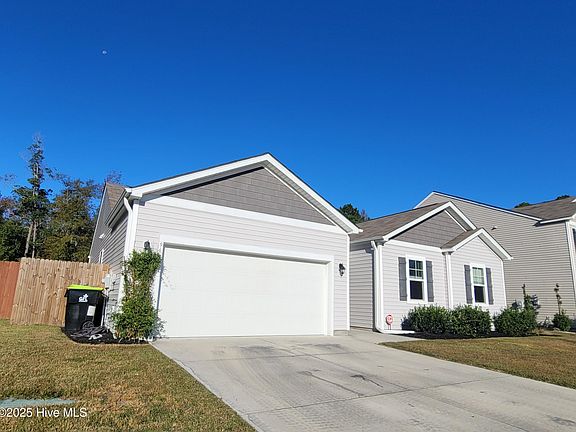 2nd image of 9660 Woodriff Cir NE