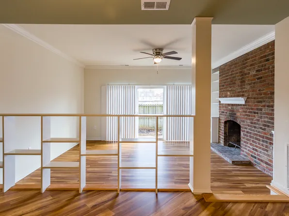 Ash Tree Townhomes