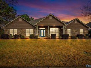 142 Harbor Glen Dr SW, Madison, AL 35756