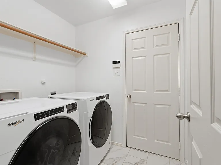 4507 Fox River Trl — Photo 20