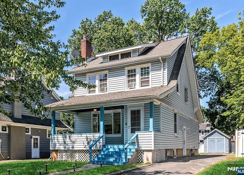 1st image of 1268 Longfellow Ave