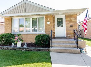 7319 N Ottawa Ave, Chicago, IL 60631