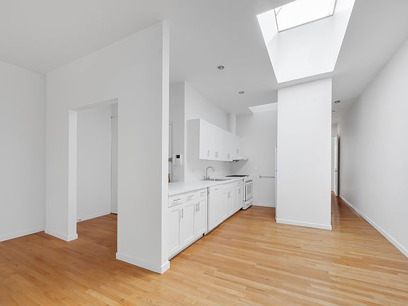 3rd image of 799 Madison Ave APT 5