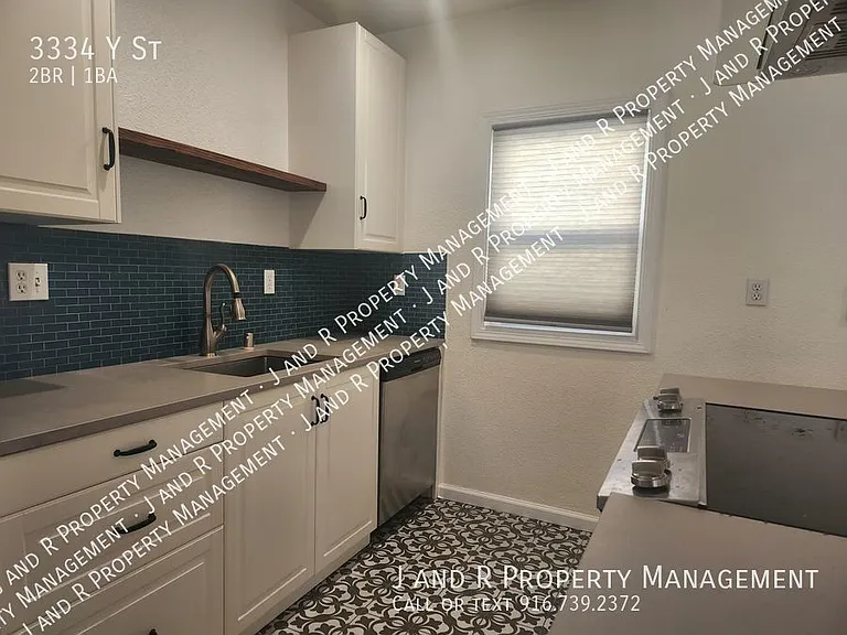 3334 Y St — Photo 11