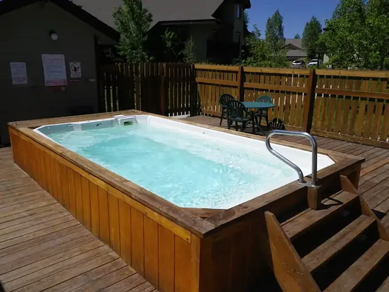 Large hot tub in center complex.
