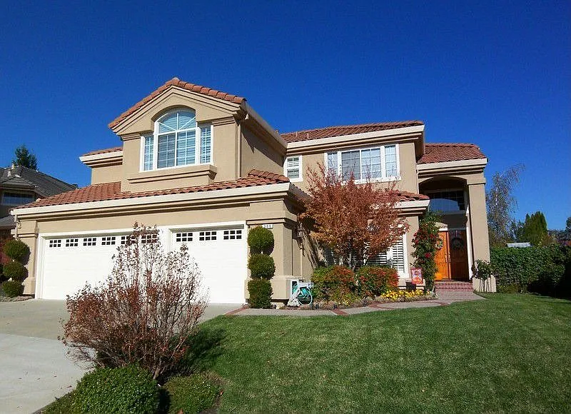 300 Sunset Dr photo 1