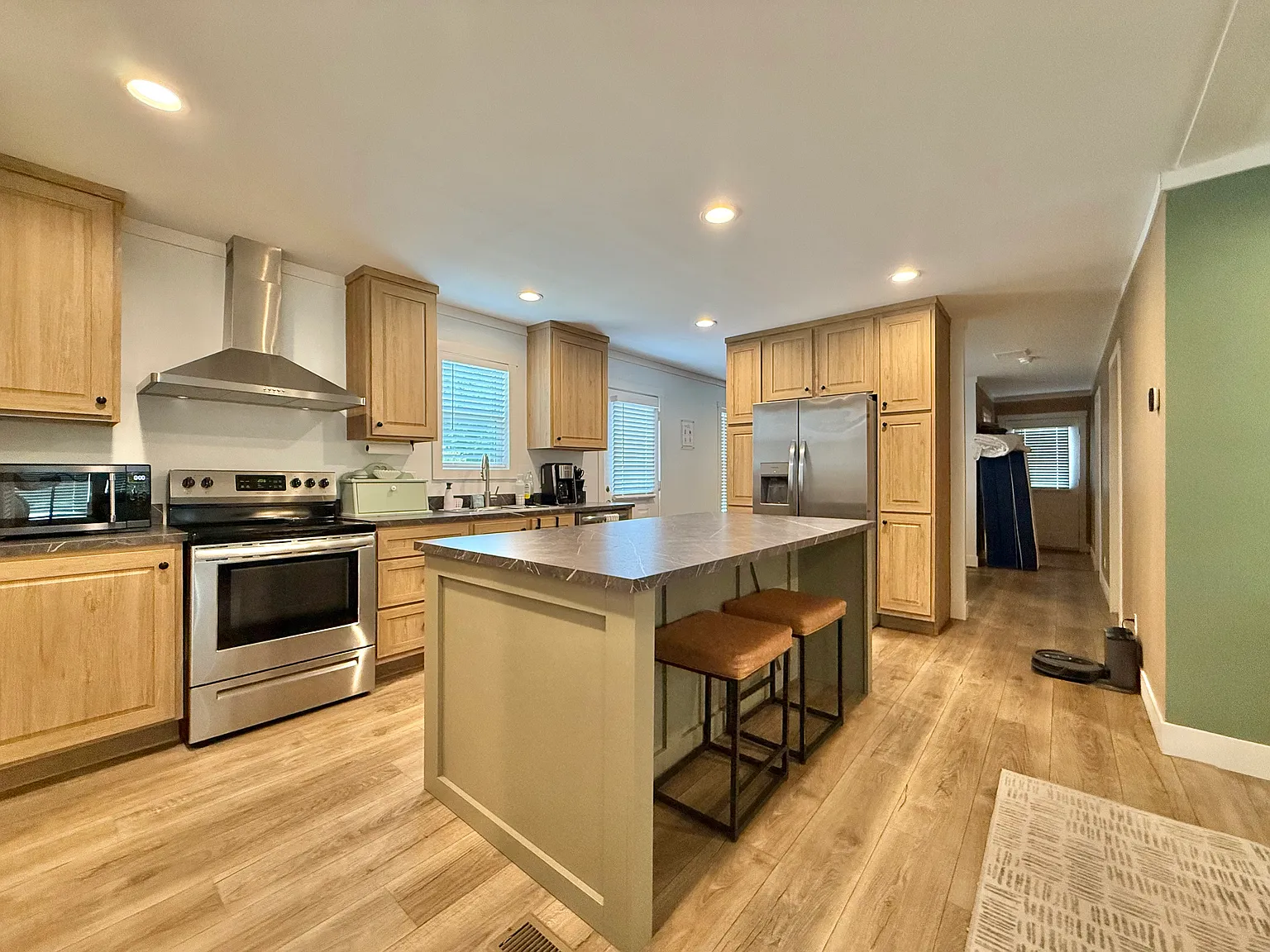 3 bed, 1568 sqft, $2,800 — Photo 4