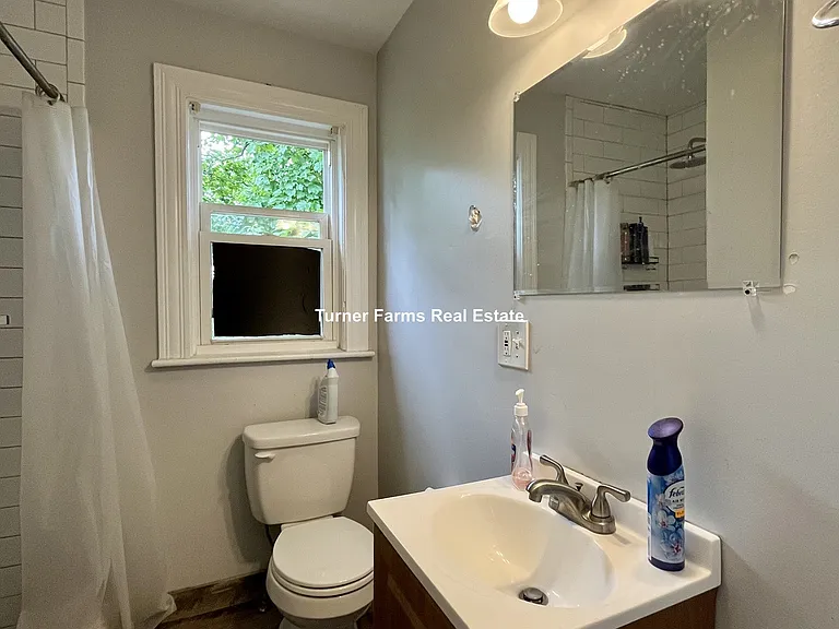 114 Thornton St #3 — Photo 16